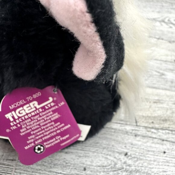 Vintage 1998 Furby Skunk Model 70-800 by Tiger Electronics - works - Picture 9 of 14